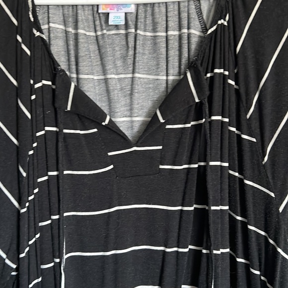 Lularoe - Picture 3 of 4